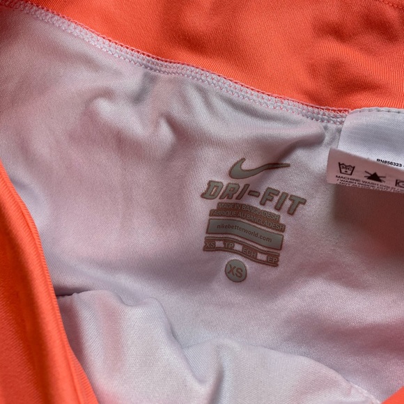 NIKE women’s dri-fit shorts - Picture 3 of 3